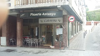 Cafeteria pizzeria