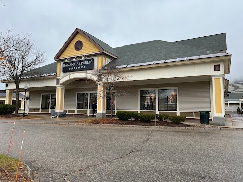 Banana Republic Factory Store