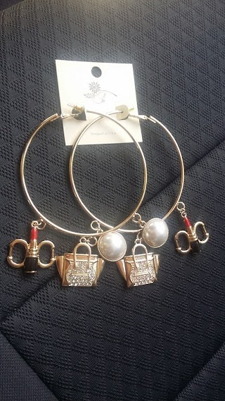 Nikki Nicole Jewelry & Accessories