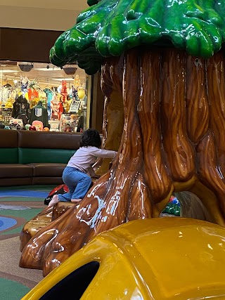 Clackamas Town Center kids Play Area