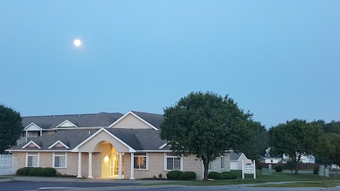 Photo of Sunridge Apartments - 8311 Sunridge Road, Lincoln, NE 68505, USA