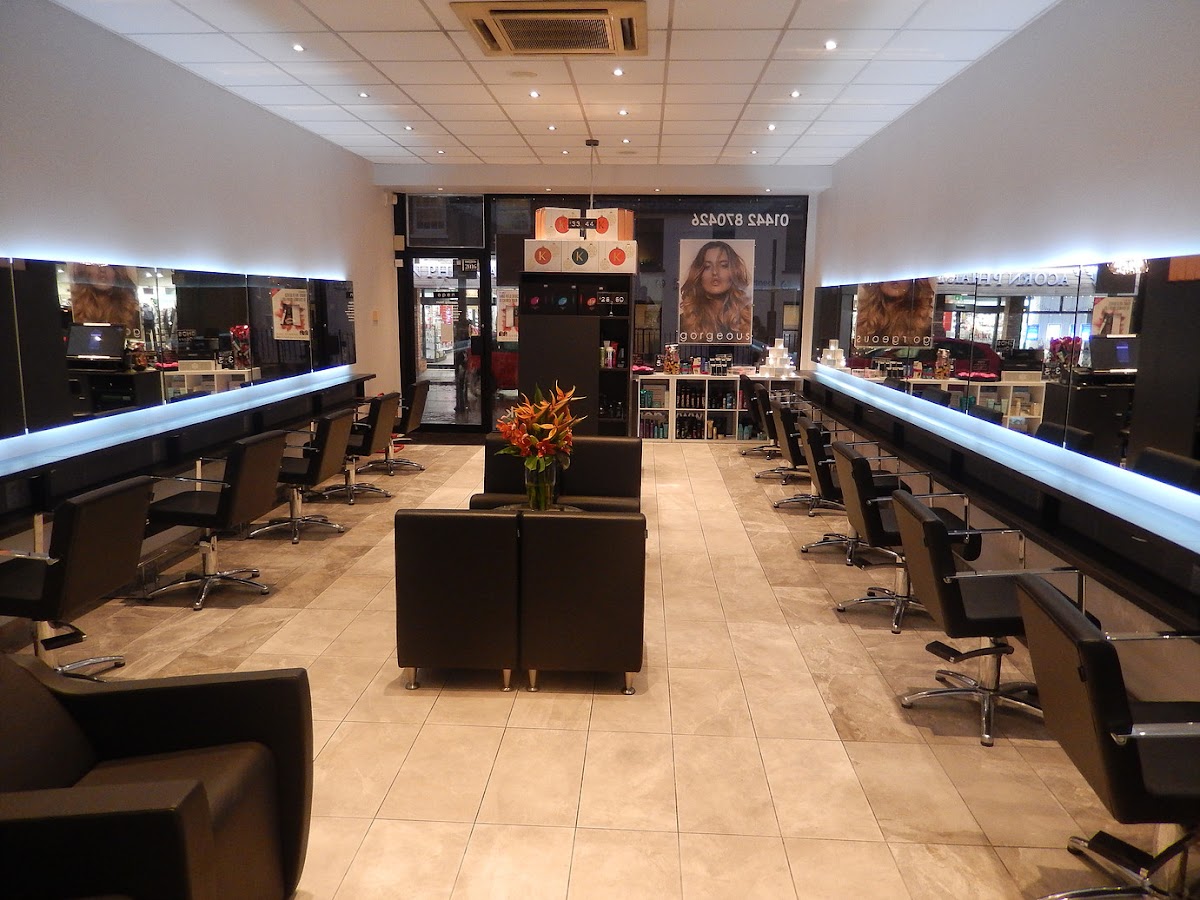 Gorgeous in 231 High St, Berkhamsted HP4 1AD, UK - Beauty Salons And Hairdressers featuring Restroom