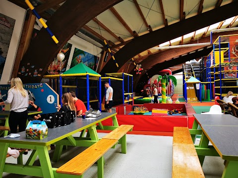 Paradiso Indoorspielplatz GmbH