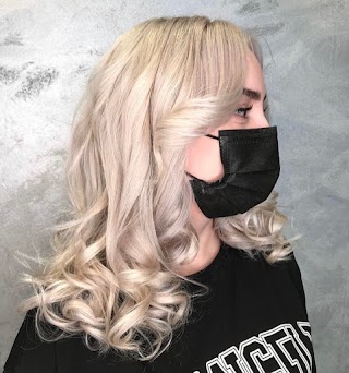 Nicole Wilger - Friseure aus Leidenschaft