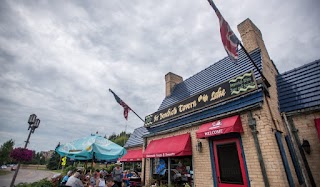 Sir Benedicts Tavern on the Lake