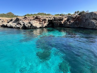 Faralmar Menorca. Alquiler de barcos en Mahon