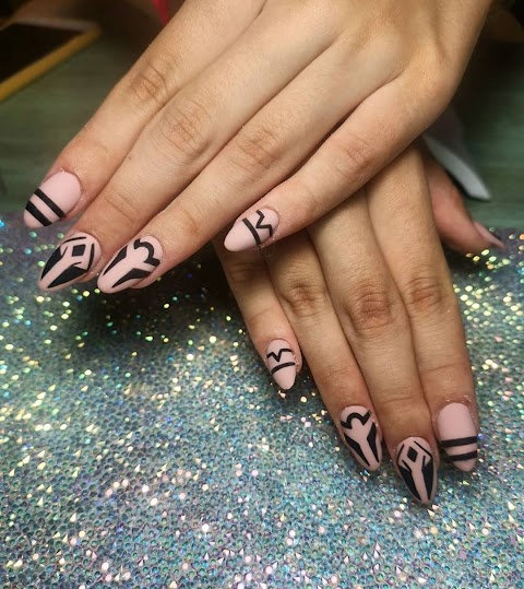 Sophie Manicure SM