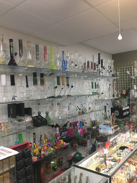 Photo of Royal Cigars - 134 North Ashwood Avenue, Ventura, CA 93003, USA