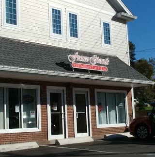 Franco Gianni's Restaurant & Pizza