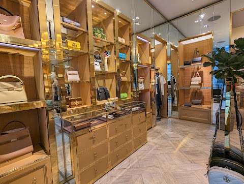 Photo of Tory Burch - 4400 Sharon Road, Charlotte, NC 28211, USA