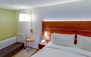 Holiday Inn Express Fort Wayne-East (New Haven), an IHG Hotel