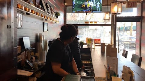 Photo of Dannee Thai - 433 Dekalb Avenue, Brooklyn, NY 11205, USA