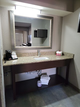 SureStay Hotel by Best Western Olathe