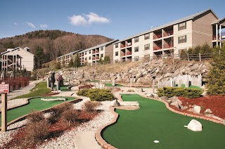 Holiday Inn Club Vacations Oak n' Spruce Resort in the Berkshires