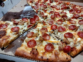 Cantoni’s Pizza