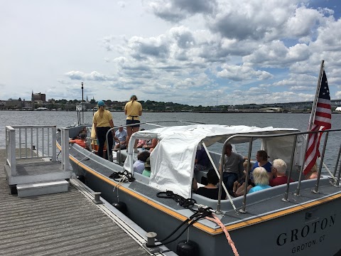 Thames River Heritage Park Water Taxi (Groton)