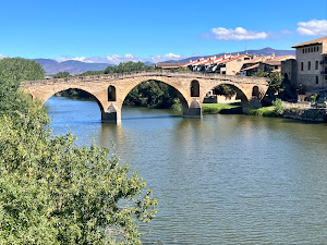 Puente románico de Puente la Reina