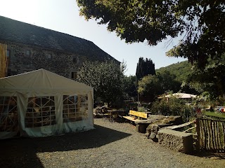 Moulin de Gaspard Café Guinguette Recyclerie Friperie Camping