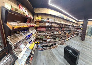 Tobacco Hut