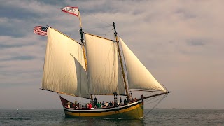 Fame of Salem Sailboat Tour