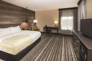 La Quinta Inn & Suites by Wyndham McDonough