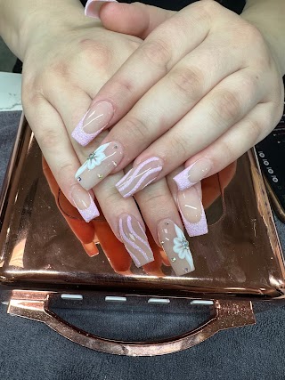 Bling Nails & Spa - Fargo