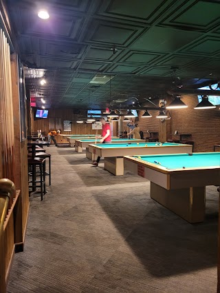 Legends Billiards & Tavern