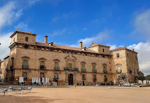 Palacio de los Hurtado de Mendoza o de los Altamira