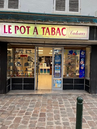 Le Pot à Tabac