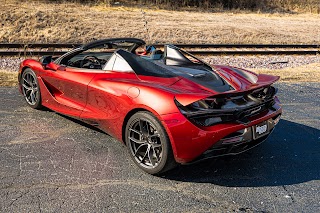 Cannonball Garage - McLaren Service & Performance Center Chicago