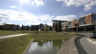 Université Versailles Saint-Quentin-en-Yvelines (UVSQ) - Université Paris Saclay