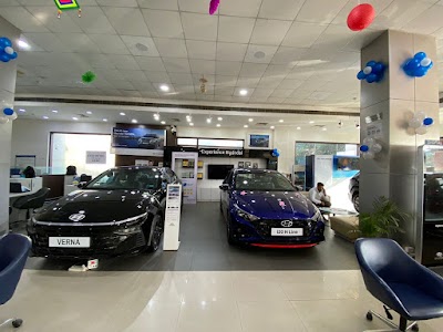 Car Dealer image