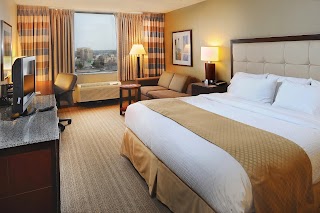 DoubleTree by Hilton Hotel St. Louis - Westport