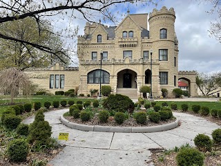 Joslyn Castle & Gardens