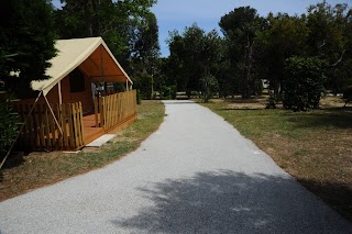 Camping La Pinède