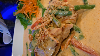 Baitong Thai & Sushi Restaurant