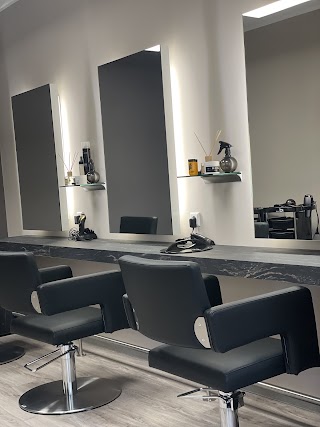 Kamm & Schere Friseur