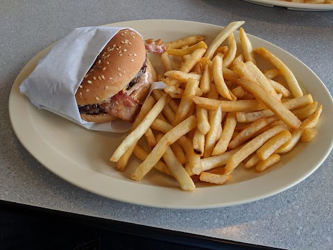 Photo of Pacific Star Grill - 6205 Bellflower Boulevard, Lakewood, CA 90713, USA