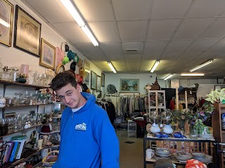 Pop's & Granny's Thrift Store