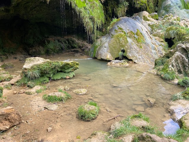 cascade de Baume-les-Messieurs