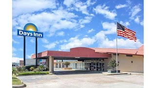 Days Inn by Wyndham Leesville