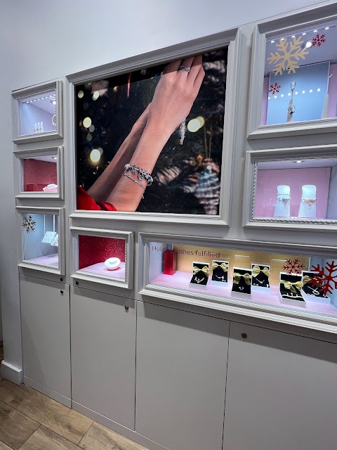 Photo of Pandora Jewelry - 12305 Southwest 137th Avenue, Miami, FL 33186, USA