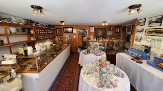 Orne's Candy Store