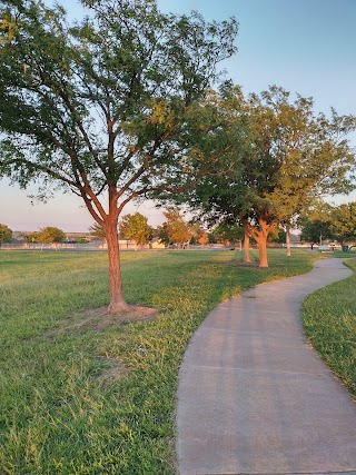 Woodlands School Park