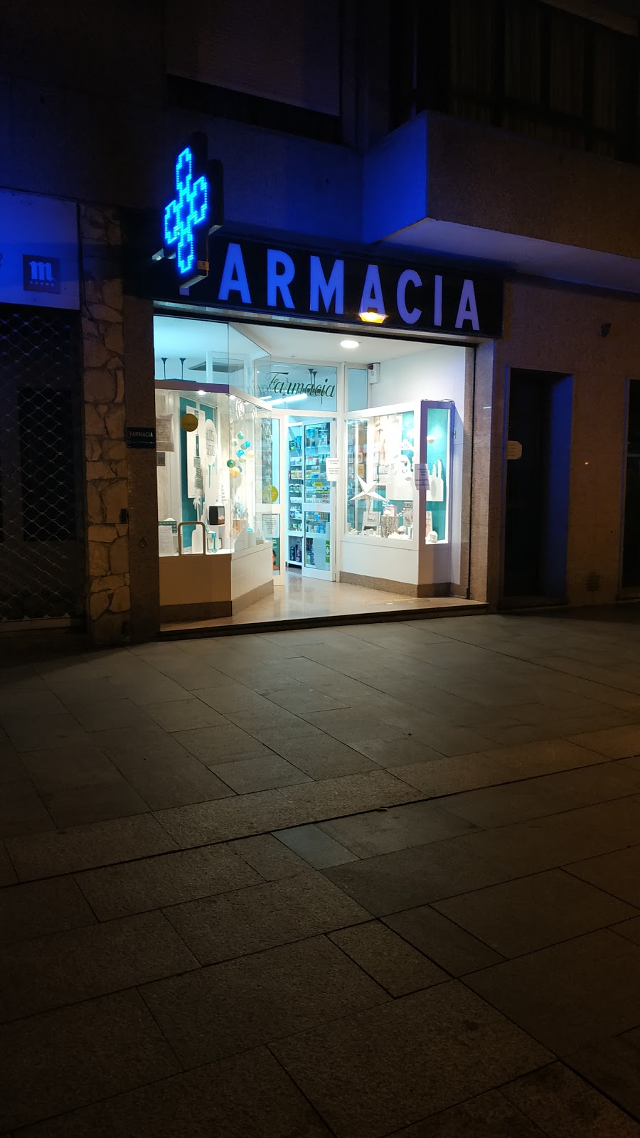 Foto farmacia FARMACIA LAVEGA26