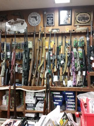 Butch's Gun World