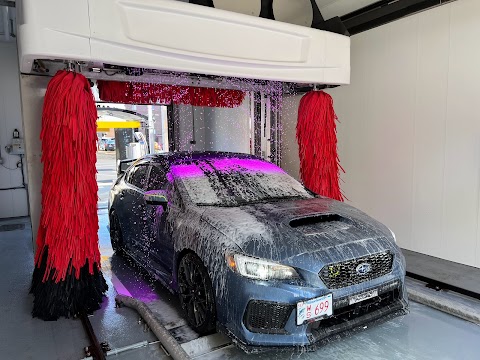 Photo of Barn Car Wash - 1141 Revere Beach Parkway, Revere, MA 02151, USA