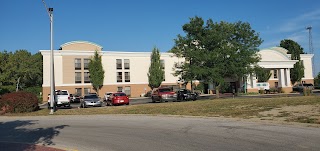 Holiday Inn Express Indianapolis Airport, an IHG Hotel