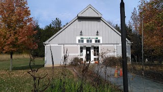 Claude Moore Park Visitor Center