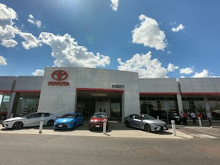 Street Toyota